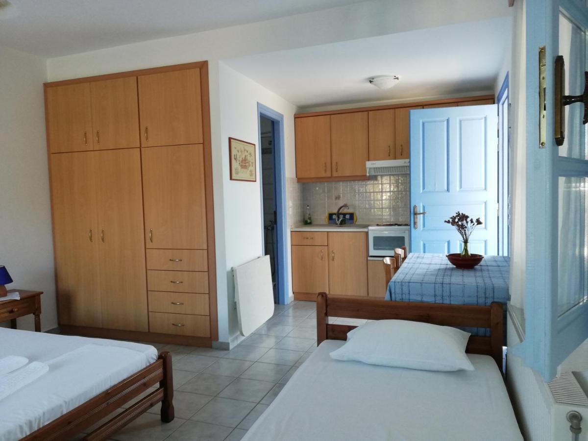 Blue House Aparthotel Acherounes ภายนอก รูปภาพ